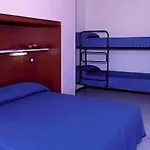 Apartament Bright With Terrace-beahost *